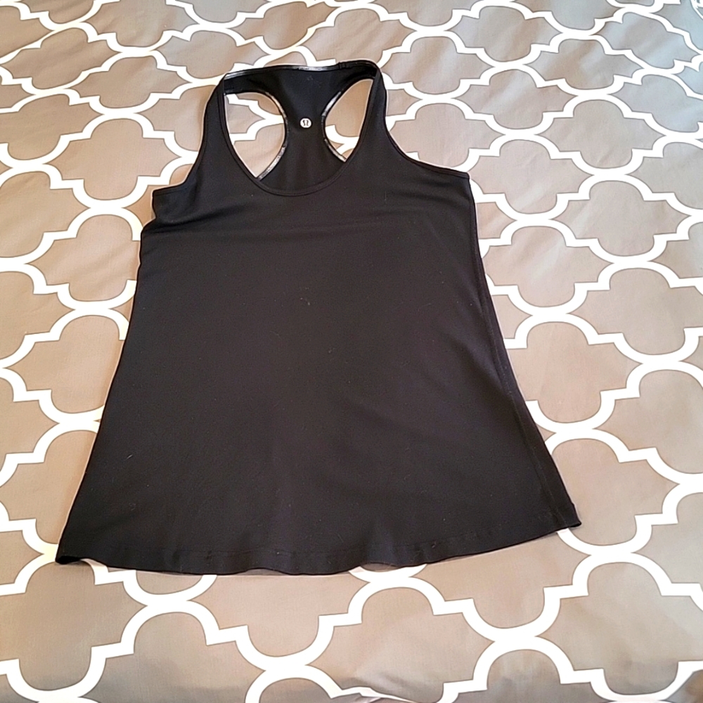 Lululemon reversible black tank